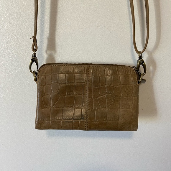 Burkely Small Croc Print Tan Leather Crossbody GUC - Picture 5 of 6
